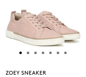 naturalizer athletic shoes