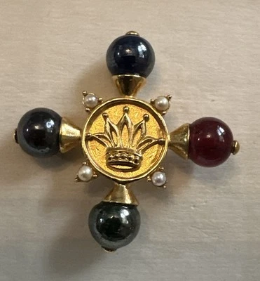 VINTAGE JEWELRY BROOCH PIN MALTESE CROSS ANNE KLEIN GLASS BEADS CROWN GOLD TONE  - Image 1 of 4