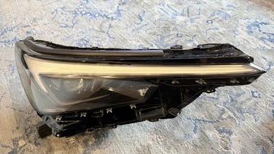 Faro lateral pasajero Lexus TX 350 TX 450 TX 500 LED original usado 2024/2025 Foto 1 de 4