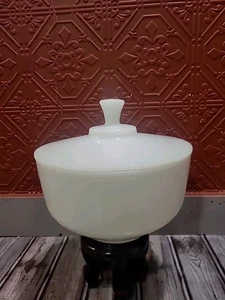 Cazuela de caramelo vintage federal cubierta de vidrio de leche de 2,5 cuartos - Imagen 1 de 11