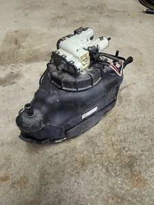 2012 BMW E70 X5 35D DIESEL DEF SCR Urea Active tank - NOT WORKING - Picture 1 of 2