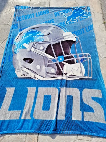 Vtg  XL 63 "x 94" Northwest NFL Detroit Lions Football Team Fleece Throw Blanket Cover