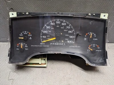 1995-1997 Chevy S-10 GMC Sonoma Instrument Cluster Gauges BASE AUTO TRANS 24K - Image 1 of 4