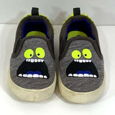 Zapatilla deportiva OshKosh B’Gosh Austin Print Slip-On Monster talla niño pequeño 5 Foto 1 de 4