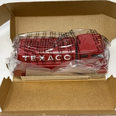 New 1996 Ertl Co. 1949 White Tilt Cab Tanker Texaco Bank Truck Volvo Die Cast - Image 1 of 4
