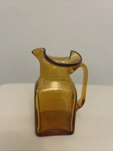 Vintage Pilgrim Amber Pitcher Hand Blown Glass Applied Handle H10 - Picture 1 of 8