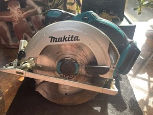 Makita 18V LXT BSS611 3700rpm 6-1/2in Diameter Circular Saw + Carbon Tooth Blade - Picture 1 of 11