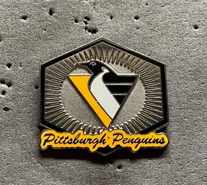 Pittsburgh Penguins NHL Hockey Pin - Imagen 1 de 1