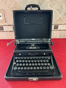 1936 ROYAL MODEL O PORTABLE BLACK TYPEWRITER - W/CASE - WORKING Touch Control - Picture 1 of 16