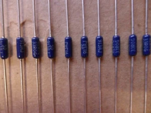 33Ohm 1/4W 2% METAL FILM AXIAL RESISTOR RLR07C33R0GS VISHAY DALE (10 PER LOT) - Picture 1 of 3