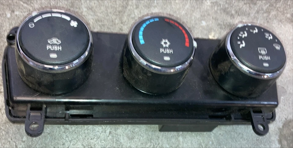 08 09 JEEP LIBERTY AIRE ACONDICIONADO CALENTADOR TEMPERATURA CLIMATIZADOR P55111935AB Foto 1 de 1