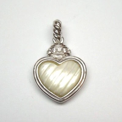 JUDITH RIPKA CORAZÓN MADREPERLA Y CIRCONITA CÚBICA PLATA ESTERLINA 925 COLGANTE/MEJORADOR Foto 1 de 4