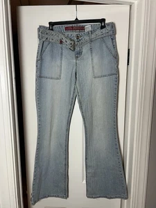Y2K Mudd Low Rise Patch Pocket Light Wash Flares Grommet Belt Size 8/11 VTG - Picture 1 of 7