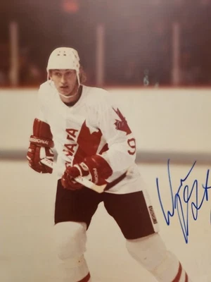 Foto 8x10 firmada por Wayne Gretzky Foto 1 de 3