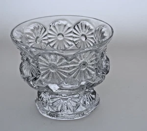 KOSTA BODA DAISY- Crystal Small Bowl - ROLF SINNEMARK -Scandinavian 500g - Picture 1 of 13