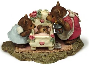 Wee Forest Folk BB-06 Just a Peek (RETIRED) - Picture 1 of 1
