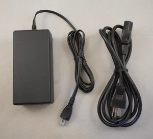 HP 0957-2166 AC Power Adapter - Picture 1 of 3
