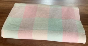 Physician 100% Wool pastel green, cream, pink , salmon plaid blanket 220 x 200cm - Picture 1 of 5