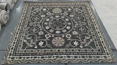 Alfombra Mancha Trasera GRIS/TAUPE 5'-0" X 5'-0", Precio Reducido 1172791852 BEL674A-5SQ Foto 1 de 4