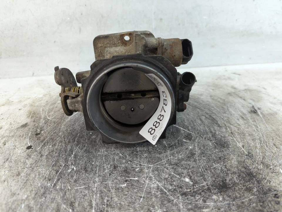 2001-2002 Chevrolet Express 2500 Throttle Body CZBI7 - Image 1 of 4