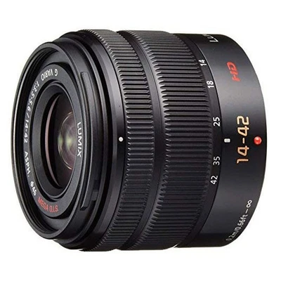 Panasonic LUMIX G VARIO 14-42mm / F3.5-5.6 II ASPH. / MEGA O.I.S. Digital Foto 1 de 2