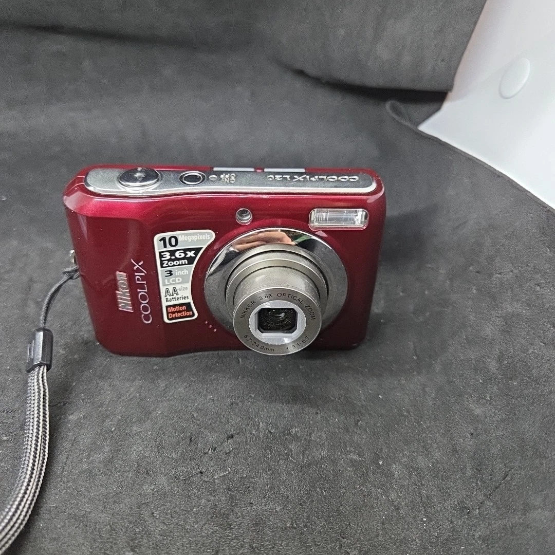 Preços baixos em Nikon COOLPIX Nikon Coolpix L20 Câmeras Digitais