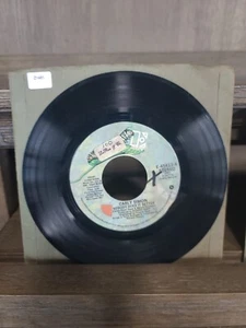 Carly Simon - Nobody Does It Better After the Storm 45 Rpm 1977 GOOD F154 - Picture 1 of 2