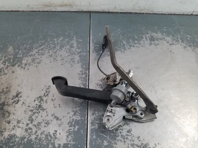 Conjunto de freno de estacionamiento Grand Marquis/Corwn Vic Victoria 2008 #1188 P3 Foto 1 de 4