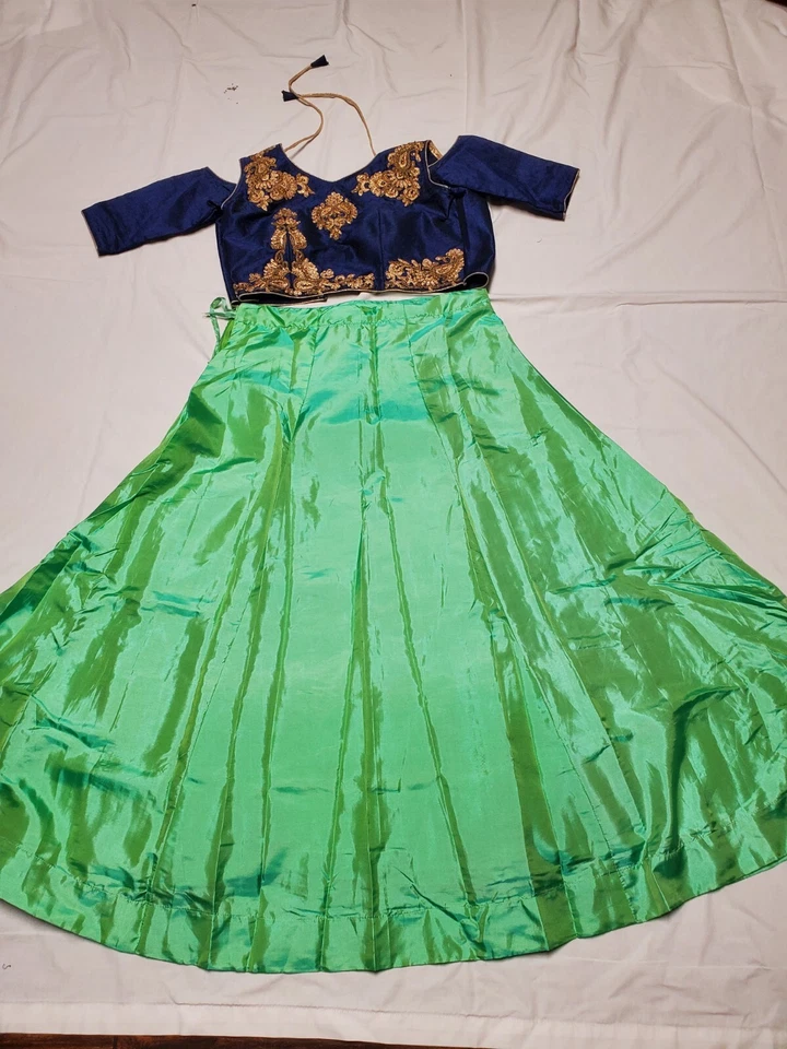Indian choli suit with free earrings  - Image 1 of 4