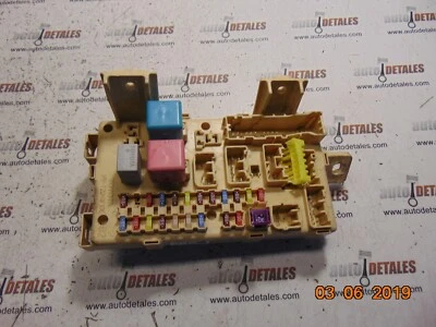 Toyota Corolla Verso Principale Scatola Fusibili Multiplex Rete Corpo - Immagine 1 di 4