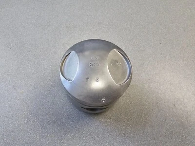 MUY BONITO USADO ORIGINAL ORIGINAL PORSCHE 911E 2.2 9.1:1 PISTÓN 84V51 5/71 Foto 1 de 4