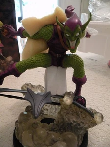 Green Goblin ~ Art Asylum Presents Marvel Milestones ~ Diamond Select - Picture 1 of 13