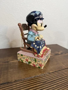 Jim Shore 2005 Disney Minnie Mouse Flagge "Stitching Freedom's Promise" - Bild 1 von 6