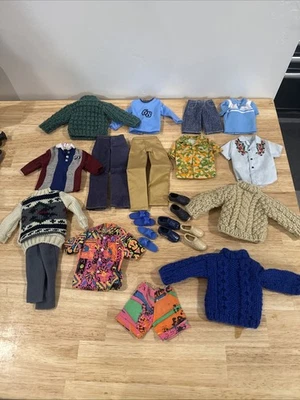 Lote de suéteres Mattel Ken Styles Fashion Avenue Foto 1 de 4