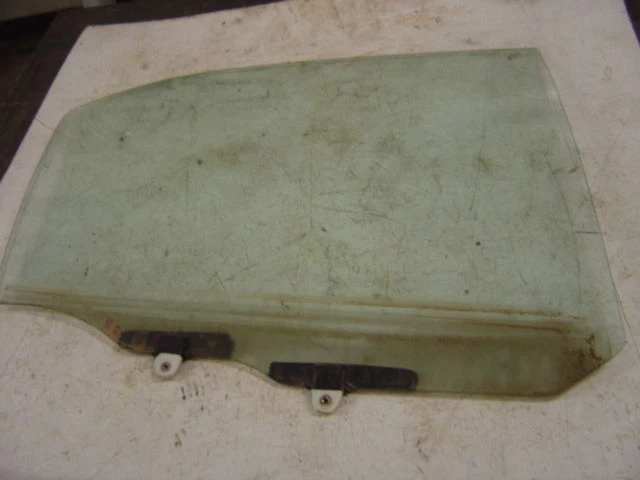 Honda civic 4 door door window glass passenger rear 96 97 98 99 2000 acura EL - Image 1 of 1