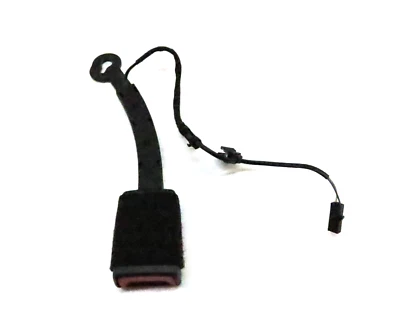 2015-2018 AUDI A3 S3 RS3 (8V) RIGHT FRONT PASSENGER SEATBELT BUCKLE RECEIVER - Image 1 of 4