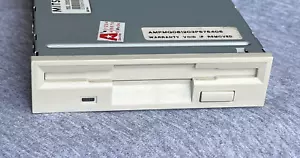 MITSUMI D359M3D 1.44Mb 3.5" White Internal Floppy DIsk Drive PC/286/286/486/586 - Picture 1 of 6