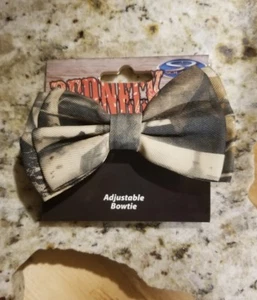 New Camo Pattern Bow Tie, Camouflage Print Bow Tie, Adjustable Bow Tie - Picture 1 of 1