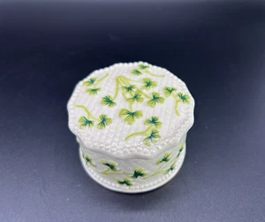 Lidded Ceramic Trinket Holder Box Storage Container White Green Floral - Picture 1 of 7