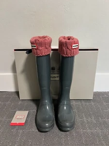 Hunter Size 6 Women's Waterproof Grey Rain Boots with Pink Liners - Picture 1 of 15