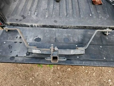 HIDDEN HITCH  Class 1 Trailer Hitch  60952 For 2002-06 HONDA CRV - Image 1 of 4