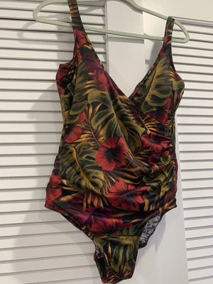 Traje de baño Miraclesuit de una pieza floral hibisco imitación envoltura acanalada talla 16 adelgazante Foto 1 de 4