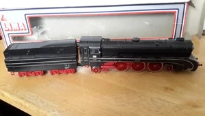 LIMA 203016LG,HO LOCO DB 10001 WITH TENDER NONE RUNNER - Picture 1 of 7