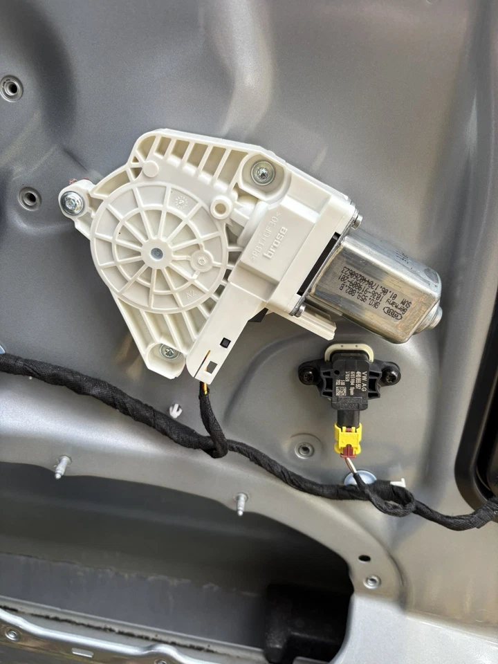 AUDI A6 A7 C7 2012-2018 MOTOR REGULADOR VENTANA PUERTA LADO PASAJERO DELANTERO DERECHO Foto 1 de 1