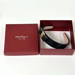 Salvatore Ferragamo Fascia in Pelle Vara Nastro Borchie Nero Rosa Donna - Foto 1 di 14