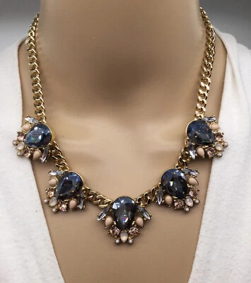 Elegante collar gris, melocotón, blanco del mercado negro de la Casa Blanca nuevo con etiquetas Foto 1 de 3