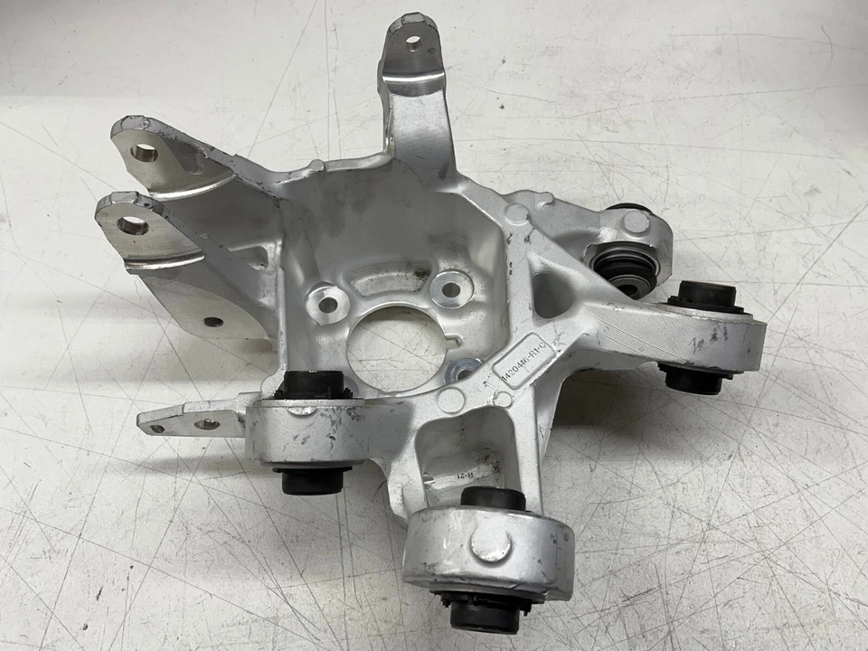 NEW 2021-2022 TESLA MODEL S PLAID RH RIGHT KNUCKLE SPINDLE CONTROL ARM 1420416 - Image 1 of 4