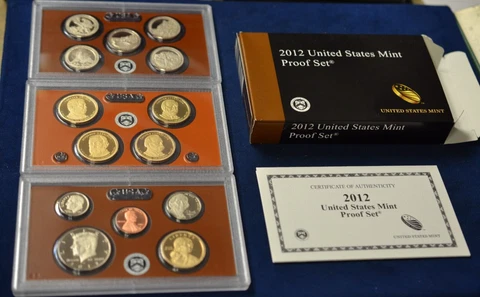 2012 U.S Mint Proof Set in OGP with COA Cover
