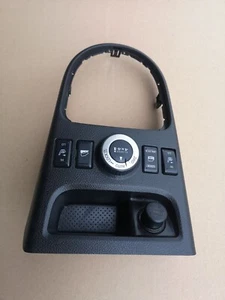 NISSAN X TRAIL T31 2008 GEAR STICK PANEL SURROUND AND SWITCHES 96935 JG00A - Picture 1 of 16