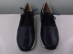 VIONIC Women's Carmen Black Fashion Sneaker Size 10 EUC - Picture 1 of 6